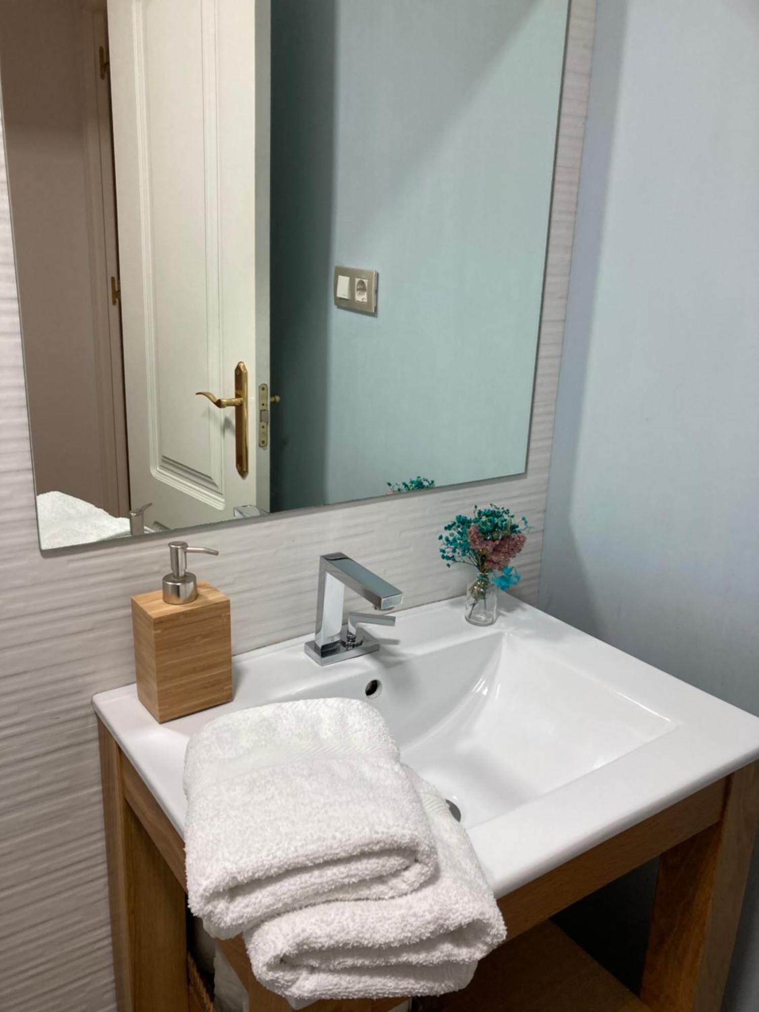 Apartamento Enriqueta Granada Buitenkant foto